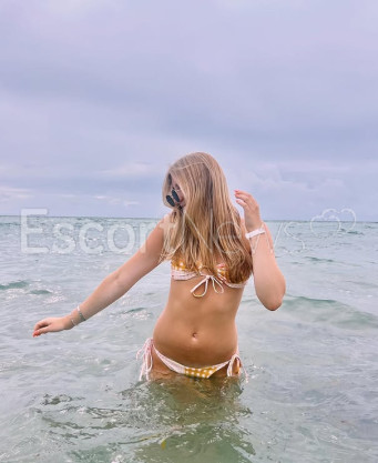 Photo escort girl Mine: the best escort service