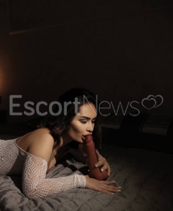 Photo escort girl Mine: the best escort service