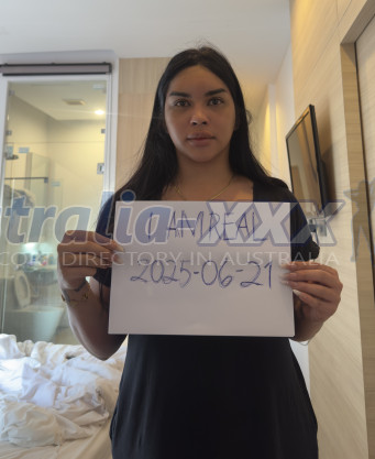 Photo escort girl QUEENLEEHLA: the best escort service