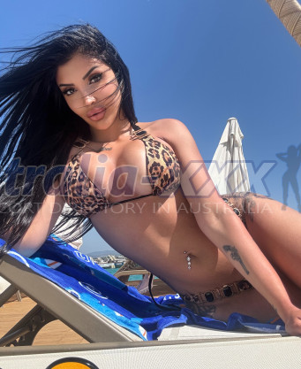 Photo escort girl Almina: the best escort service
