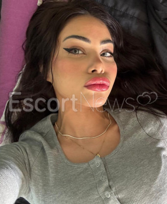 Photo escort girl Zoe: the best escort service