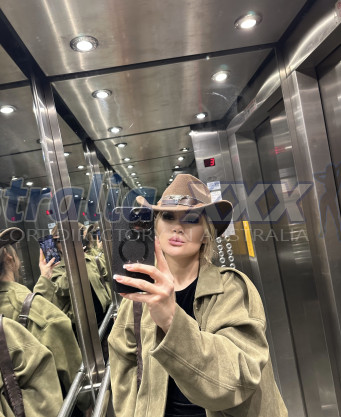 Photo escort girl Alina: the best escort service