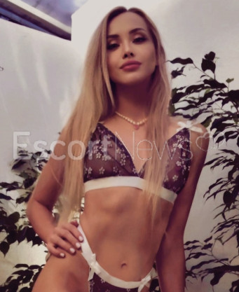 Photo escort girl Danae: the best escort service