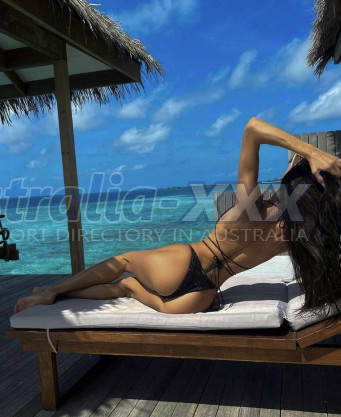 Photo escort girl Debora: the best escort service