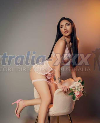 Photo escort girl Janelle: the best escort service