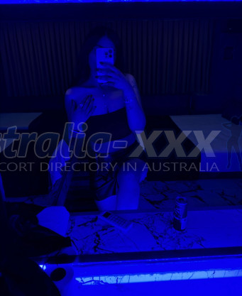 Photo escort girl Regina: the best escort service