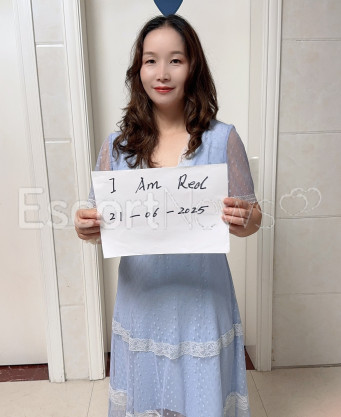 Photo escort girl Yusina: the best escort service