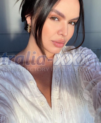 Photo escort girl Isabella: the best escort service