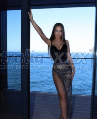 Photo escort girl Oksana : the best escort service