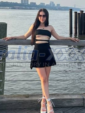 Photo escort girl Sexy Kris: the best escort service
