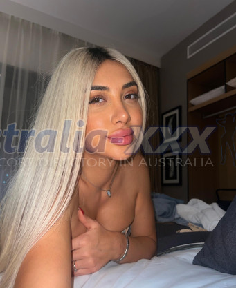 Photo escort girl Malika: the best escort service