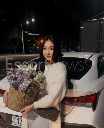 Photo escort girl Moni: the best escort service