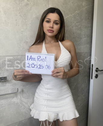 Photo escort girl Vic: the best escort service