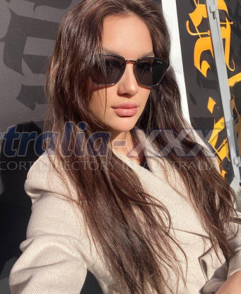 Photo escort girl Kristina: the best escort service
