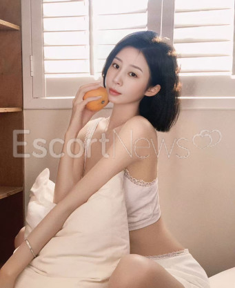 Photo escort girl summer: the best escort service