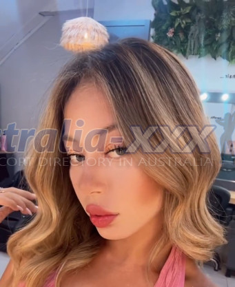 Photo escort girl EMILY: the best escort service