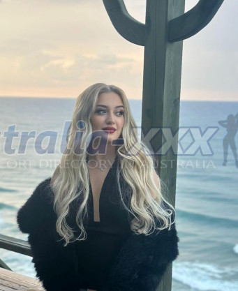 Photo escort girl Destina: the best escort service