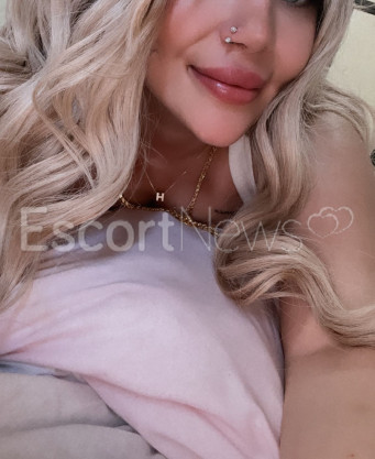 Photo escort girl Emily: the best escort service