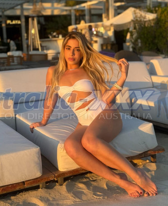 Photo escort girl Milla : the best escort service