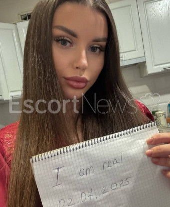 Photo escort girl Alina: the best escort service