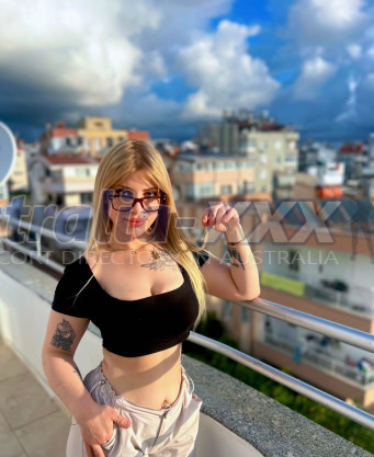 Photo escort girl Lale: the best escort service