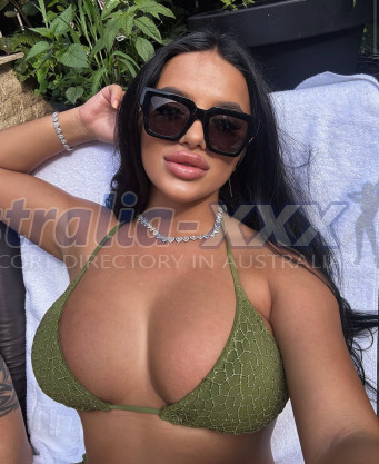 Photo escort girl Zahira: the best escort service