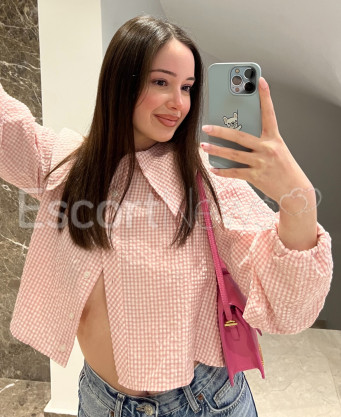 Photo escort girl Sinem: the best escort service