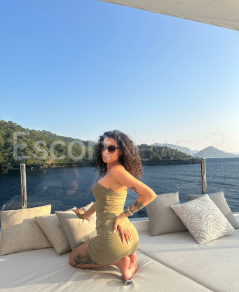 Photo escort girl andrea: the best escort service