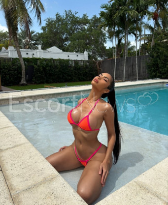 Photo escort girl Daniela: the best escort service