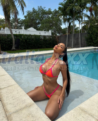 Photo escort girl Daniela: the best escort service