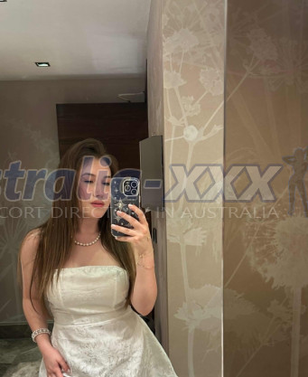 Photo escort girl ceren: the best escort service