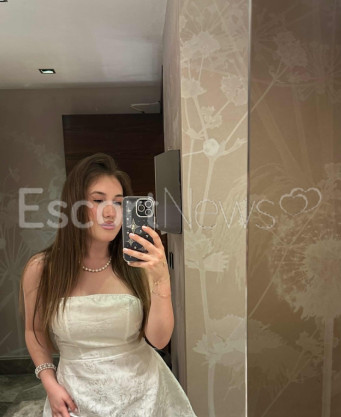 Photo escort girl ceren: the best escort service