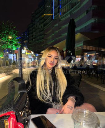 Photo escort girl Sevda : the best escort service