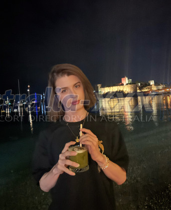 Photo escort girl Toprak : the best escort service