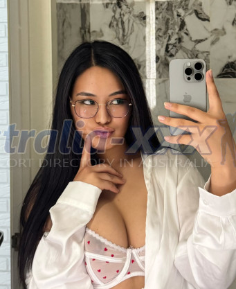 Photo escort girl Amii: the best escort service