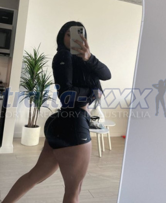 Photo escort girl Karina: the best escort service