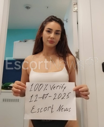 Photo escort girl Aleyna: the best escort service