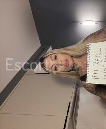 Photo escort girl Lizzie: the best escort service