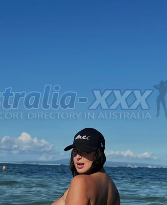 Photo escort girl Tymea: the best escort service
