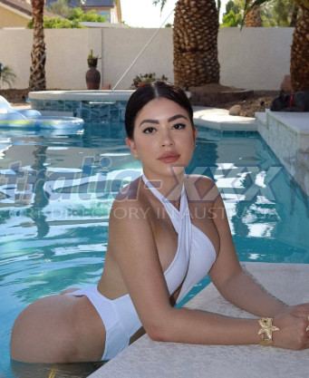 Photo escort girl Julia : the best escort service