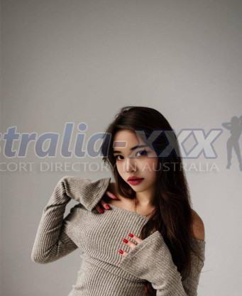 Photo escort girl NAOMI: the best escort service
