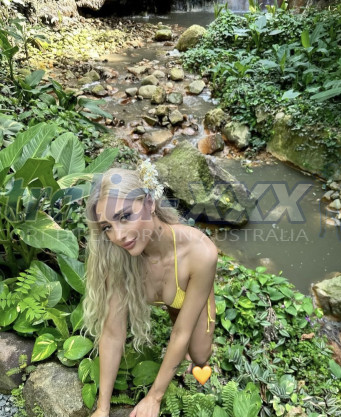 Photo escort girl Mine: the best escort service