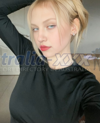 Photo escort girl Nilay: the best escort service