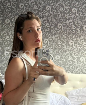 Photo escort girl Vileria: the best escort service