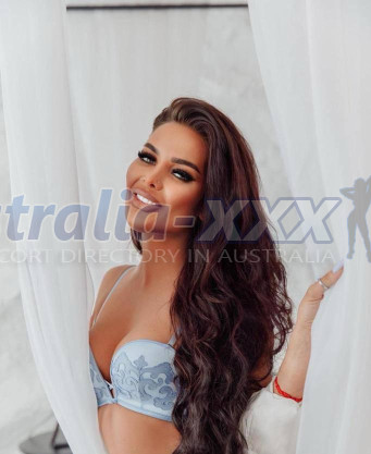 Photo escort girl Arina : the best escort service