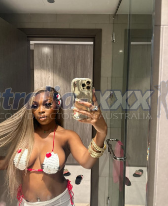 Photo escort girl Treasure : the best escort service