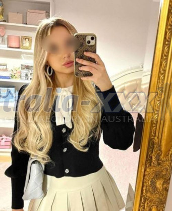 Photo escort girl Carolyn Poe: the best escort service