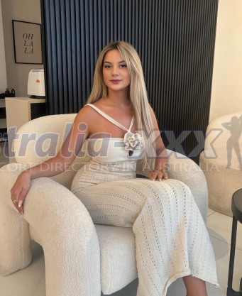 Photo escort girl Melodica: the best escort service