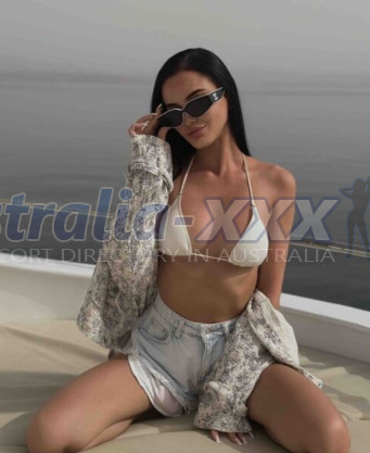 Photo escort girl ceren: the best escort service