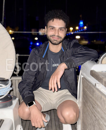 Photo escort girl XXL Arab Masseur: the best escort service